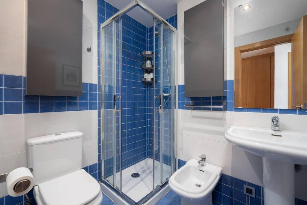 Apartamento soleado de una habitación, a pie del centro Oviedo Exterior foto